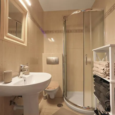 Modernes, Liebevolles - Appartement *